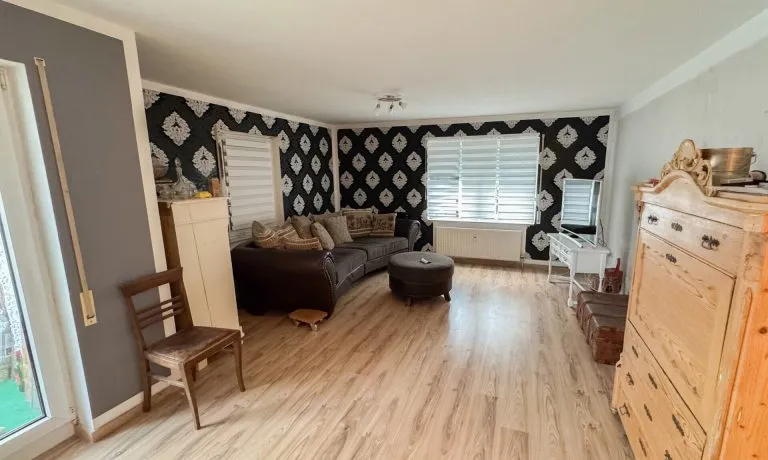 Immobilienangebot - Hadamar / Niederhadamar - Alle - Kapitalanlage oder Eigennutzung - Schicke Eigentumswohnung mit Balkon in ruhiger Lage bei Limburg!