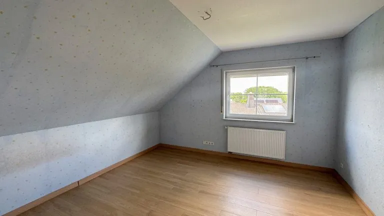 Immobilienangebot - Ettinghausen - Alle - Freistehendes und schickes Einfamilienhaus mit großem Garten zur Miete!