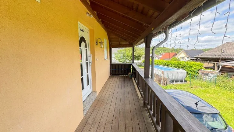 Immobilienangebot - Ettinghausen - Alle - Freistehendes und schickes Einfamilienhaus mit großem Garten zur Miete!