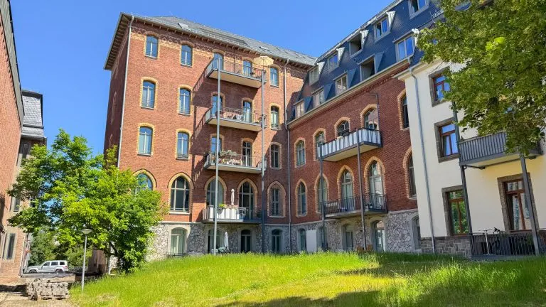 Immobilienangebot - Limburg an der Lahn - Alle - Kloster Marienborn-Freistehende hochwertige zwei Zimmerwohnung mit Balkon und Tiefgaragenstellplatz!