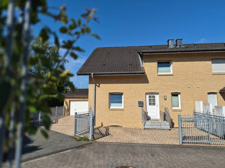 Immobilienangebot - Buchholz - Alle - Top-gepflegtes, neuwertiges Einfamilienhaus nähe Asbach zu verkaufen!