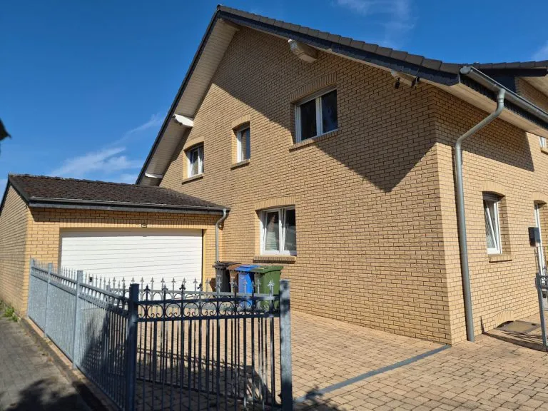 Immobilienangebot - Buchholz - Alle - Top-gepflegtes, neuwertiges Einfamilienhaus nähe Asbach zu verkaufen!