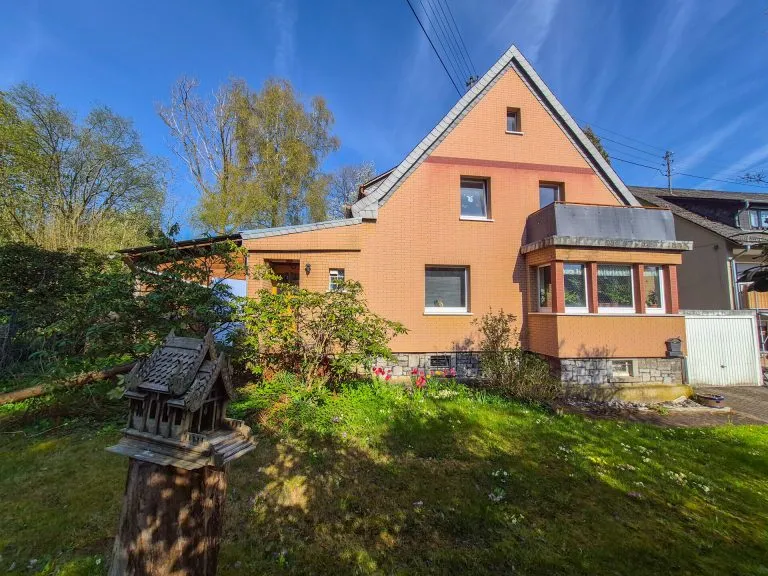Immobilienangebot - Dierdorf - Alle - Geräumiges Wohnhaus in bevorzugter Wohnlage von Dierdorf zu verkaufen!