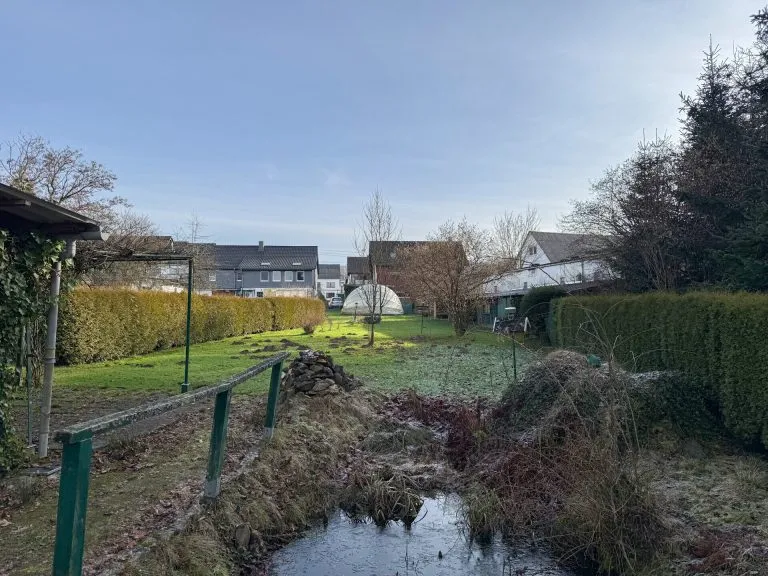 Immobilienangebot - Mündersbach - Alle - 2 Wohnhäuser auf großem Grundstück in ruhiger Ortsrandlage! Ideal für Mehrgenerationen