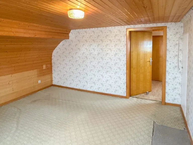 Immobilienangebot - Mündersbach - Alle - 2 Wohnhäuser auf großem Grundstück in ruhiger Ortsrandlage! Ideal für Mehrgenerationen