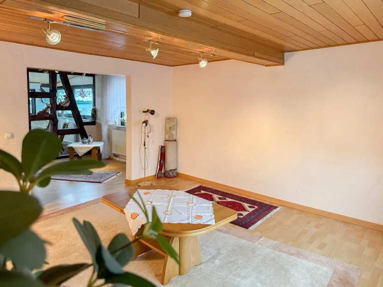 Immobilienangebot - Mündersbach - Alle - 2 Wohnhäuser auf großem Grundstück in ruhiger Ortsrandlage! Ideal für Mehrgenerationen