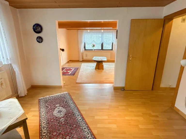 Immobilienangebot - Mündersbach - Alle - 2 Wohnhäuser auf großem Grundstück in ruhiger Ortsrandlage! Ideal für Mehrgenerationen