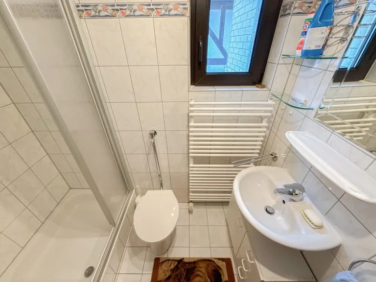 Immobilienangebot - Mündersbach - Alle - 2 Wohnhäuser auf großem Grundstück in ruhiger Ortsrandlage! Ideal für Mehrgenerationen