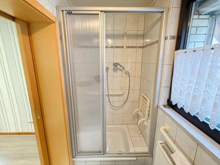 Immobilienangebot - Mündersbach - Alle - 2 Wohnhäuser auf großem Grundstück in ruhiger Ortsrandlage! Ideal für Mehrgenerationen