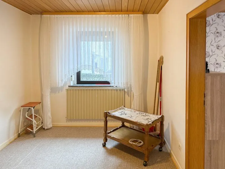 Immobilienangebot - Mündersbach - Alle - 2 Wohnhäuser auf großem Grundstück in ruhiger Ortsrandlage! Ideal für Mehrgenerationen