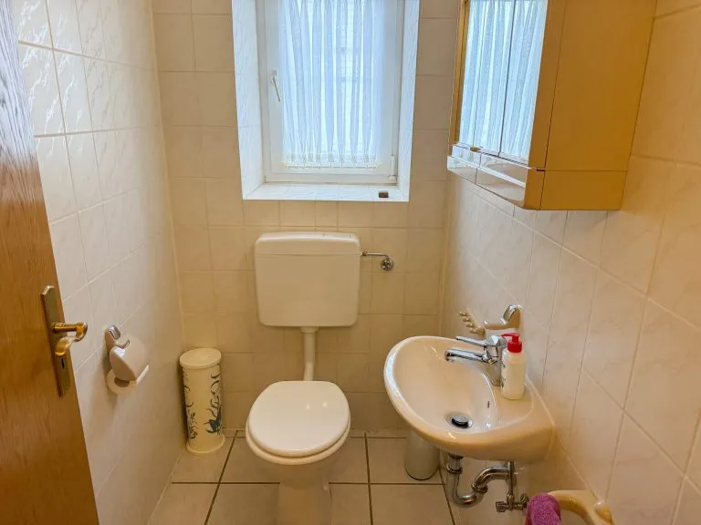 Immobilienangebot - Mündersbach - Alle - 2 Wohnhäuser auf großem Grundstück in ruhiger Ortsrandlage! Ideal für Mehrgenerationen