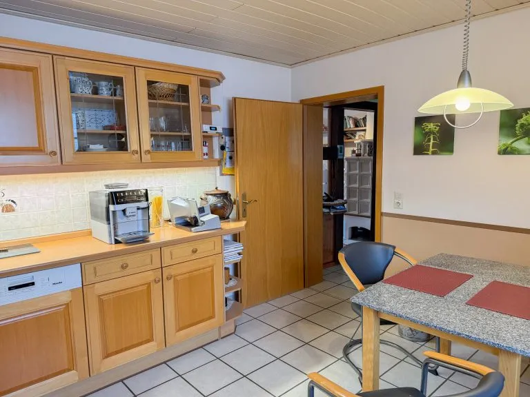 Immobilienangebot - Mündersbach - Alle - 2 Wohnhäuser auf großem Grundstück in ruhiger Ortsrandlage! Ideal für Mehrgenerationen