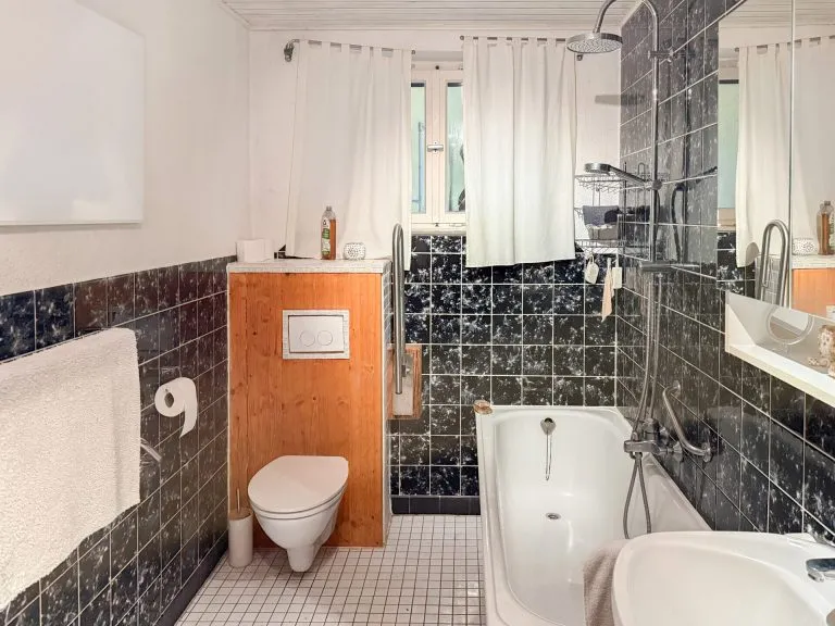 Immobilienangebot - Hachenburg VG - Alle - Bauernhaus als Hofstätte mit Nebengebäuden in unmittelbarer Nähe zu Hachenburg!