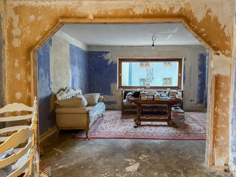 Immobilienangebot - Hachenburg VG - Alle - Bauernhaus als Hofstätte mit Nebengebäuden in unmittelbarer Nähe zu Hachenburg!
