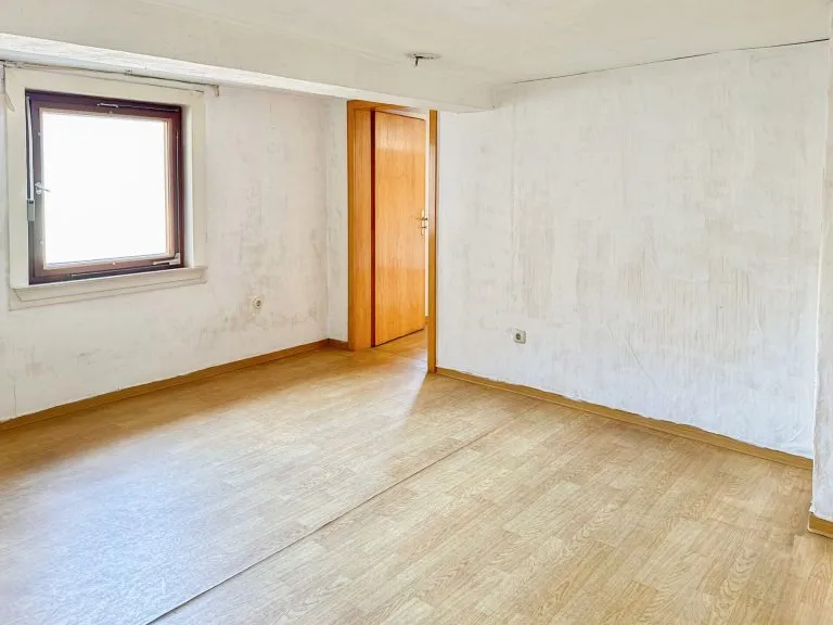 Immobilienangebot - Merkelbach - Alle - **RESERVIERT** Doppelobjekt: Ideal für Wohnen & Arbeiten oder (Ferien-) Vermietung – zusammenlegbar!