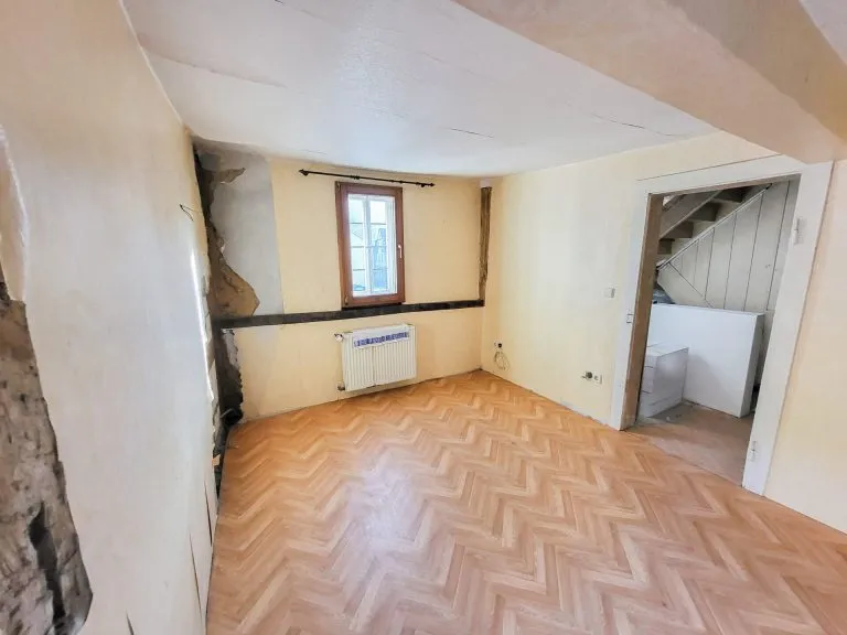Immobilienangebot - Dausenau - Alle - Sanierungsbedürftiges Fachwerkhaus mit Charme und Potenzial sucht neue Eigentümer!