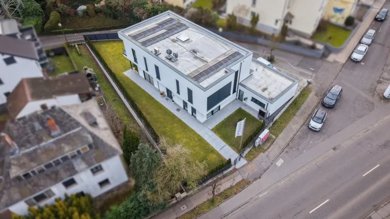 Immobilienangebot - Bendorf-Sayn - Alle - Stilvolle Luxusimmobilie mit Premium-Ausstattung, großer Doppelgarage und großzügigem Raumkonzept!