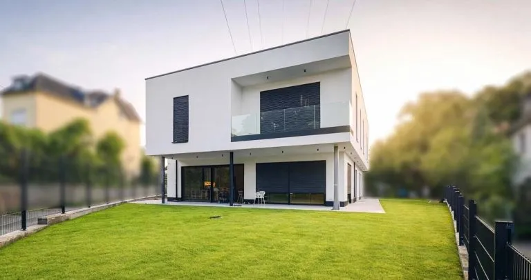 Immobilienangebot - Bendorf-Sayn - Alle - Stilvolle Luxusimmobilie mit Premium-Ausstattung, großer Doppelgarage und großzügigem Raumkonzept!