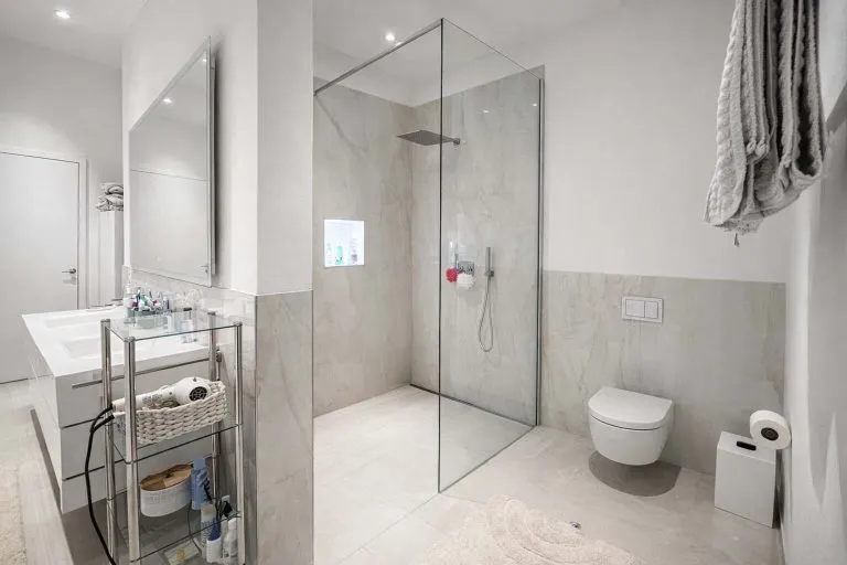 Immobilienangebot - Bendorf-Sayn - Alle - Stilvolle Luxusimmobilie mit Premium-Ausstattung, großer Doppelgarage und großzügigem Raumkonzept!