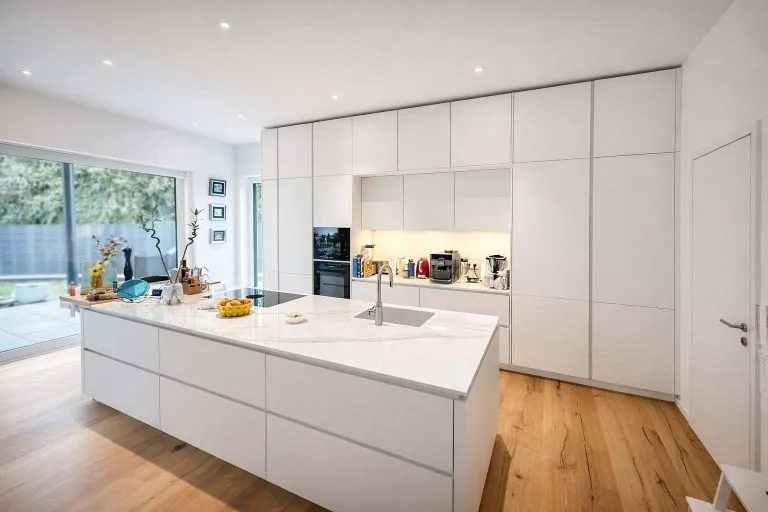 Immobilienangebot - Bendorf-Sayn - Alle - Stilvolle Luxusimmobilie mit Premium-Ausstattung, großer Doppelgarage und großzügigem Raumkonzept!