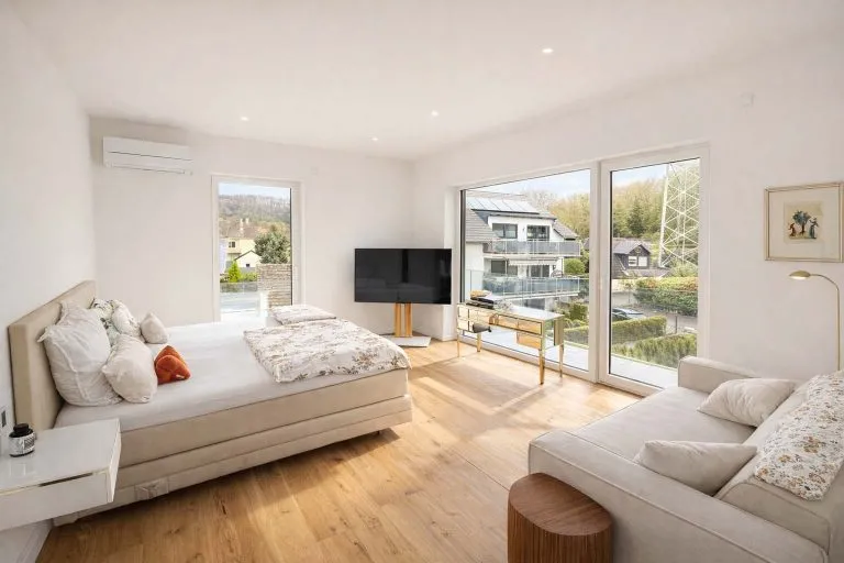 Immobilienangebot - Bendorf-Sayn - Alle - Stilvolle Luxusimmobilie mit Premium-Ausstattung, großer Doppelgarage und großzügigem Raumkonzept!