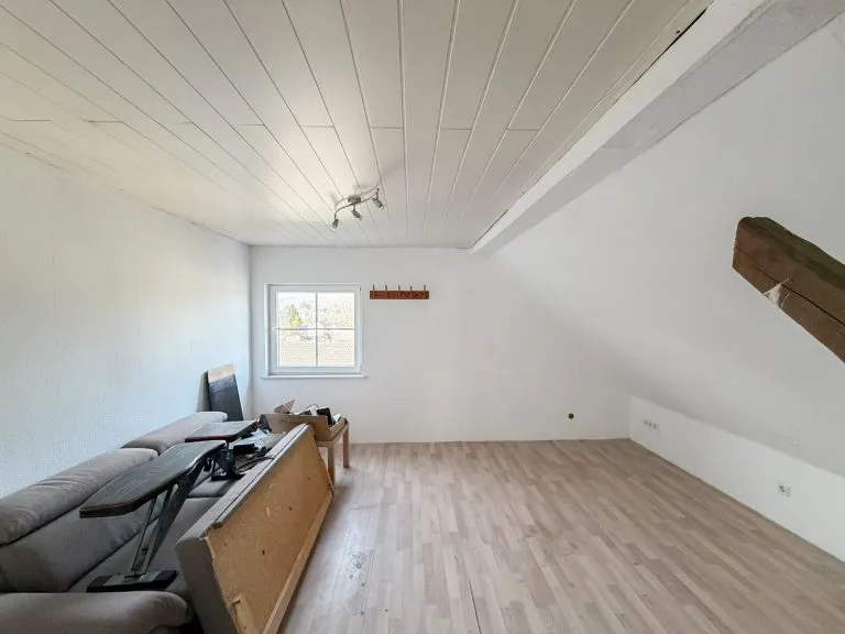 Immobilienangebot - Pracht / Niederhausen - Alle - Mehrfamilienhaus mit großem Grundstück, ehemaligem Gewerbeteil und vielfältigem Entwicklungspotenzial!