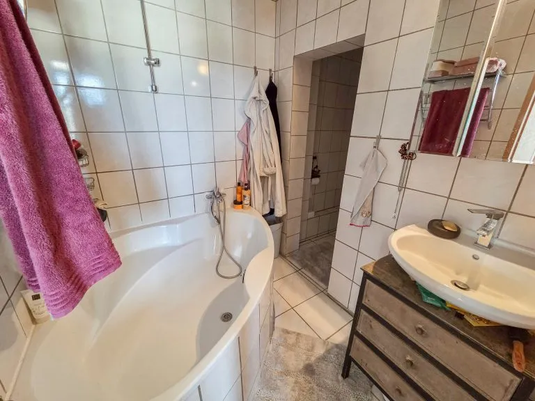 Immobilienangebot - Pracht / Niederhausen - Alle - Mehrfamilienhaus mit großem Grundstück, ehemaligem Gewerbeteil und vielfältigem Entwicklungspotenzial!
