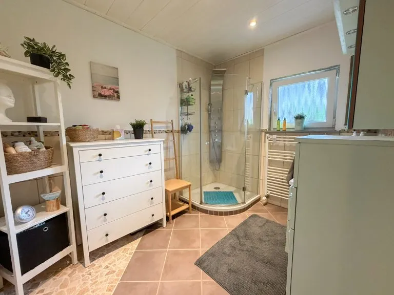 Immobilienangebot - Wissen VG - Alle - Gepflegtes Einfamilienhaus mit Garten in guter Lage, zwischen Wissen & Betzdorf!
