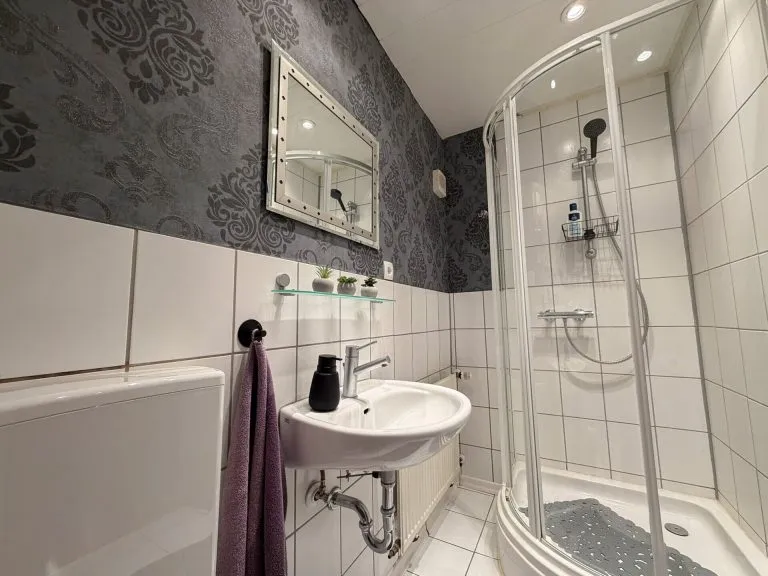 Immobilienangebot - Wissen VG - Alle - Gepflegtes Einfamilienhaus mit Garten in guter Lage, zwischen Wissen & Betzdorf!