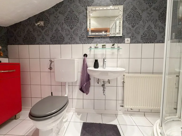 Immobilienangebot - Wissen VG - Alle - Gepflegtes Einfamilienhaus mit Garten in guter Lage, zwischen Wissen & Betzdorf!