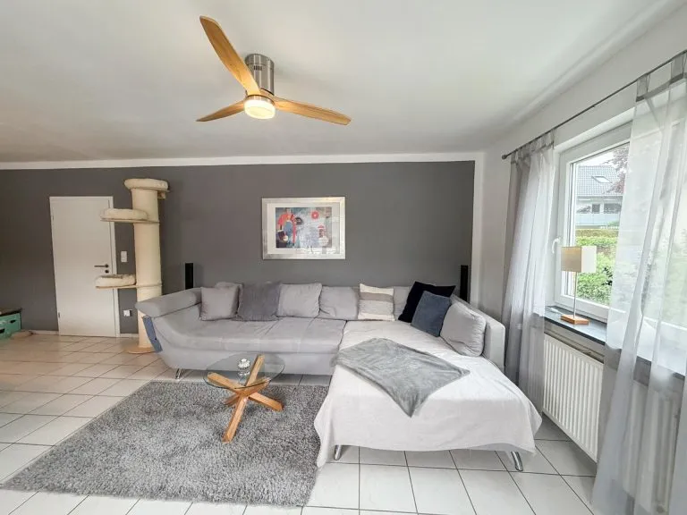 Immobilienangebot - Wissen VG - Alle - Gepflegtes Einfamilienhaus mit Garten in guter Lage, zwischen Wissen & Betzdorf!