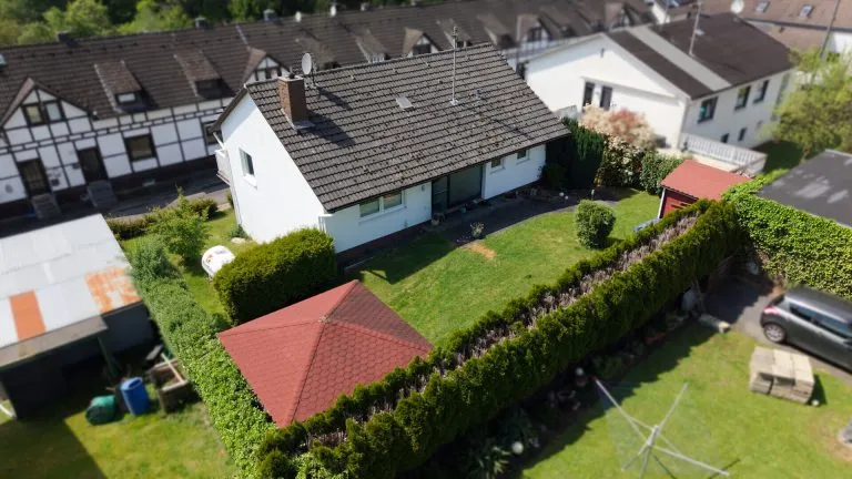 Immobilienangebot - Wissen VG - Alle - Gepflegtes Einfamilienhaus mit Garten in guter Lage, zwischen Wissen & Betzdorf!