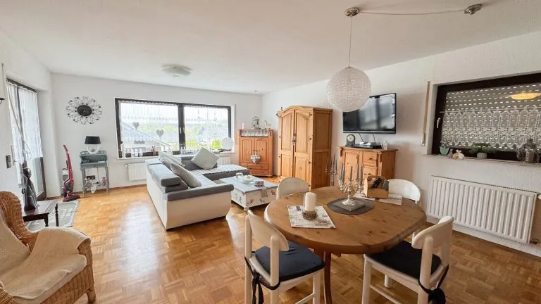 Immobilienangebot - Girkenroth - Alle - Schickes Einfamilienhaus in ruhiger Lage mit Fernblick zwischen Westerburg und Dornburg!