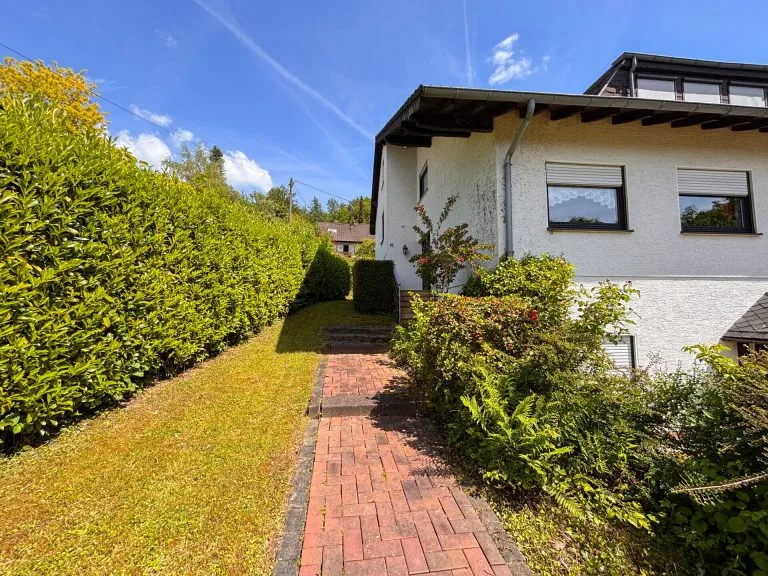 Immobilienangebot - Windeck - Alle - Idyllisch gelegenes Einfamilienhaus mit viel Freiraum in Windeck!