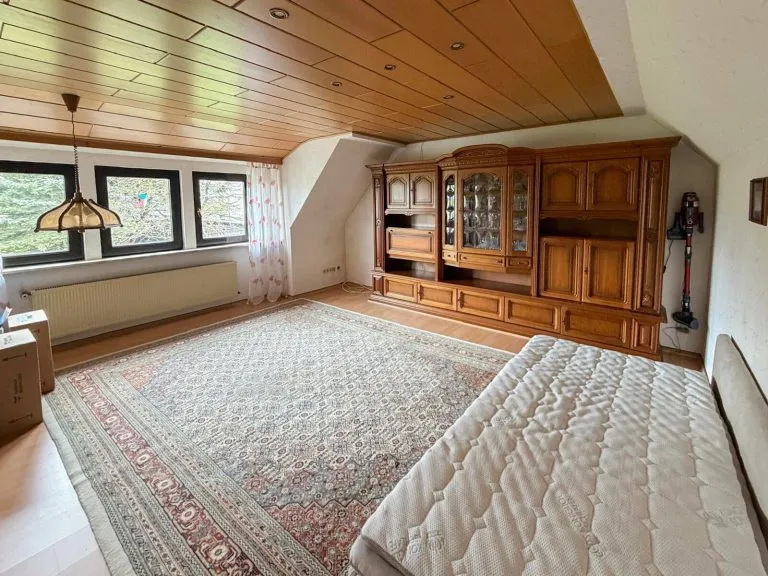 Immobilienangebot - Rennerod VG - Alle - Gemütliches Zuhause mit Einliegerwohnung, Sauna & großem Garten für Ihre Ideen!