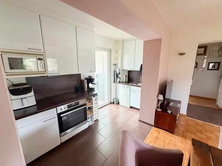 Immobilienangebot - Rennerod VG - Alle - Gemütliches Zuhause mit Einliegerwohnung, Sauna & großem Garten für Ihre Ideen!