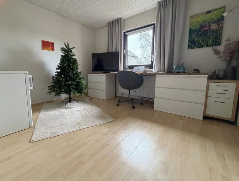 Immobilienangebot - Rennerod VG - Alle - Gemütliches Zuhause mit Einliegerwohnung, Sauna & großem Garten für Ihre Ideen!