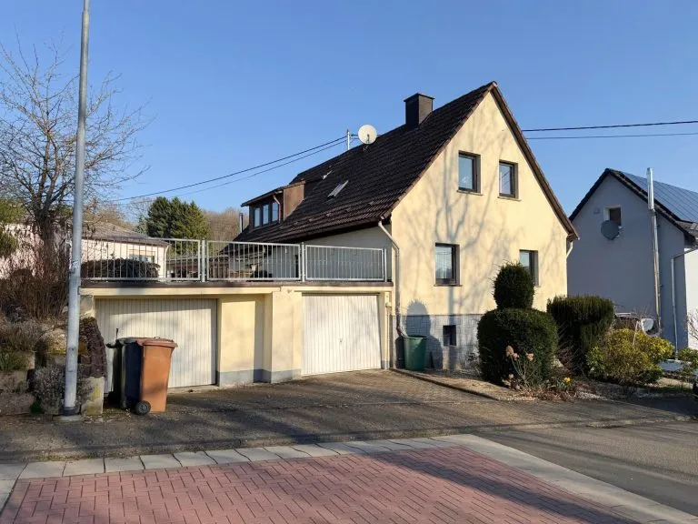 Immobilienangebot - Rennerod VG - Alle - Gemütliches Zuhause mit Einliegerwohnung, Sauna & großem Garten für Ihre Ideen!