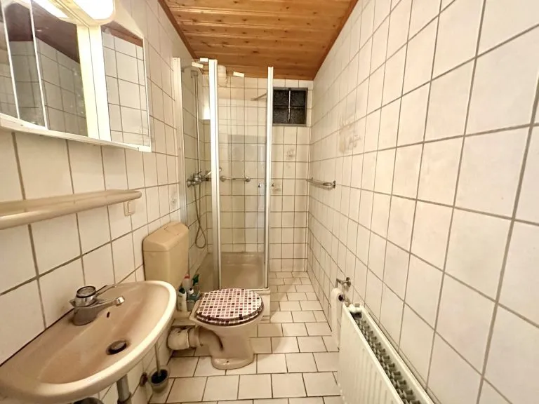 Immobilienangebot - Höchstenbach - Alle - ***Reduziert***Ein-/Zweigenerationenhaus mit Nebenräumen auf idyllischem Grundstück nahe Hachenburg!