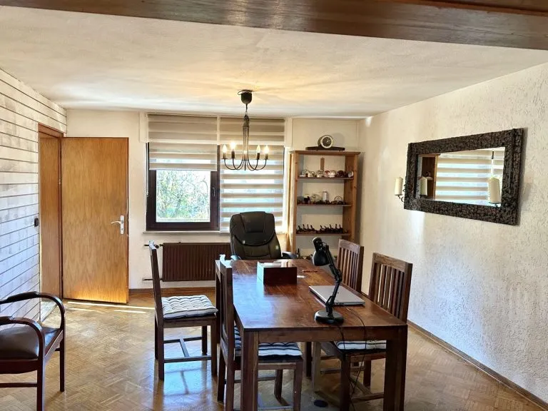 Immobilienangebot - Höchstenbach - Alle - ***Reduziert***Ein-/Zweigenerationenhaus mit Nebenräumen auf idyllischem Grundstück nahe Hachenburg!
