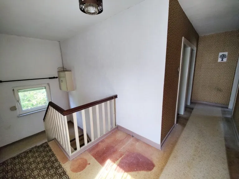 Immobilienangebot - Altenkirchen - Alle - Ein-/Zweifamilienhaus für den Handwerker in zentrumsnaher Lage von Altenkirchen!