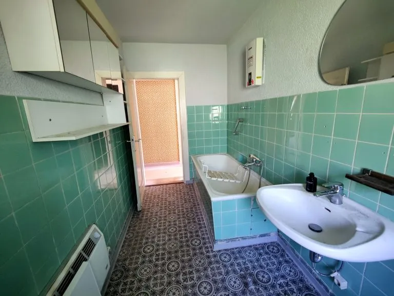 Immobilienangebot - Altenkirchen - Alle - Ein-/Zweifamilienhaus für den Handwerker in zentrumsnaher Lage von Altenkirchen!