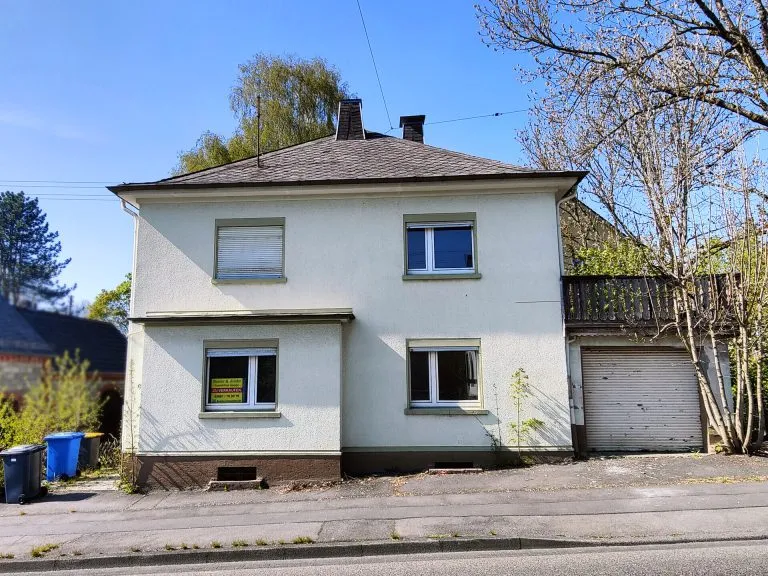 Immobilienangebot - Altenkirchen - Alle - Ein-/Zweifamilienhaus für den Handwerker in zentrumsnaher Lage von Altenkirchen!