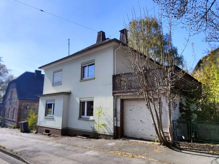 Immobilienangebot - Altenkirchen - Alle - Ein-/Zweifamilienhaus für den Handwerker in zentrumsnaher Lage von Altenkirchen!