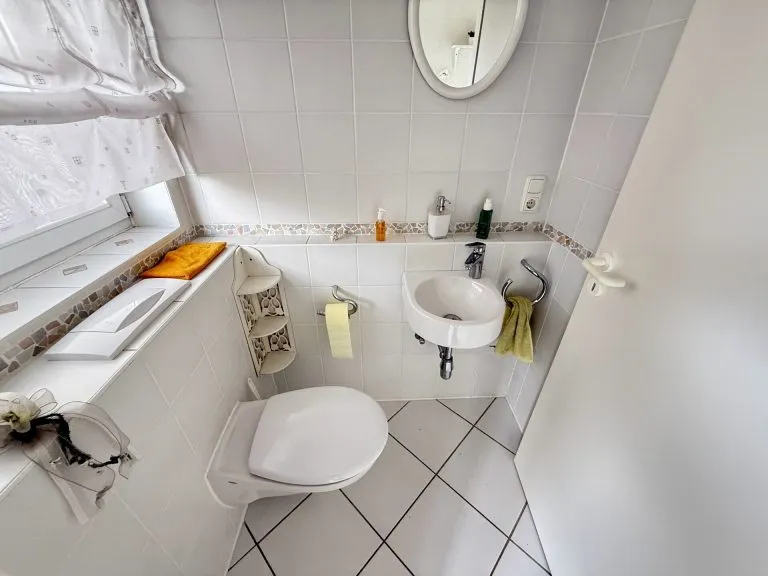 Immobilienangebot - Betzdorf ST - Alle - Familienfreundliches Einfamilienhaus in ruhiger Wohnlage mit schön angelegten Garten!