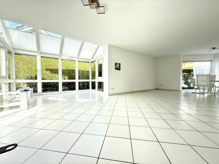 Immobilienangebot - Betzdorf ST - Alle - Familienfreundliches Einfamilienhaus in ruhiger Wohnlage mit schön angelegten Garten!