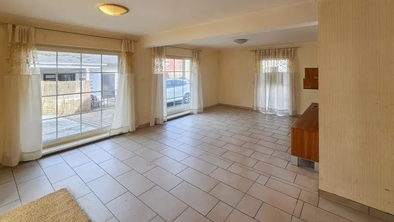 Immobilienangebot - Betzdorf - Alle - Viel Platz in zentraler Lage - gepflegtes Einfamilienhaus mit Garten!