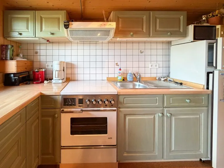 Immobilienangebot - Roth - Alle - ***RESERVIERT***
Großzügiges Grundstück mit Ferienhaus in Ortsrandlage - nähe Hamm!
