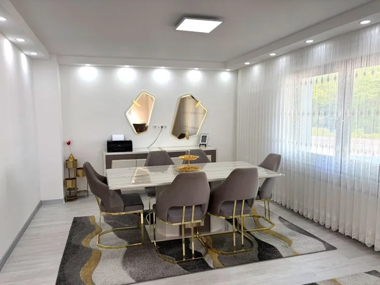 Immobilienangebot - Wissen - Alle - Sorgenfreies Wohnen auf modernstem Stand – mit autarker Halle zur freien Nutzung in zentraler Lage von Wissen!