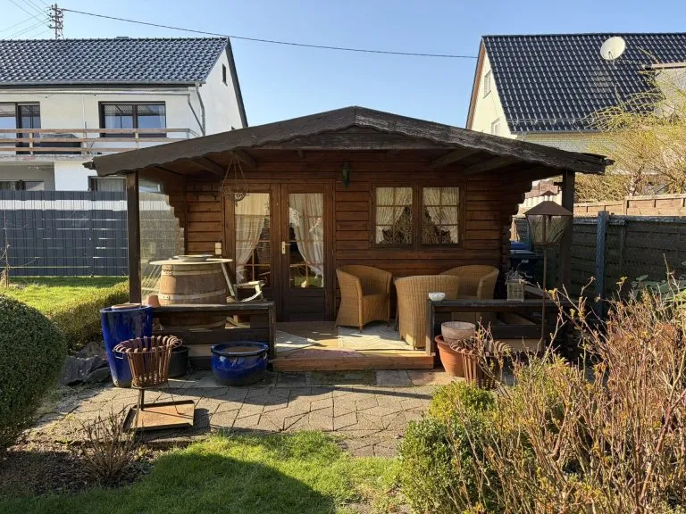 Immobilienangebot - Etzbach - Alle - Gepflegtes Einfamilienhaus mit Einliegerwohnung (vermietet) und tollem Garten - nahe Hamm/Sieg!